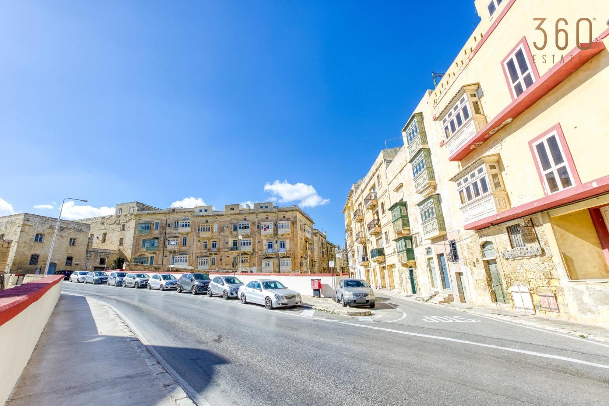 Charming Home With Sea Views & Maltese Balcony By 360 Estates Valeta Exterior foto